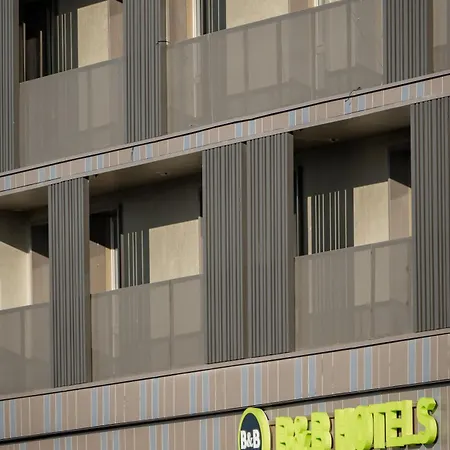 Hotel Versailles 3*