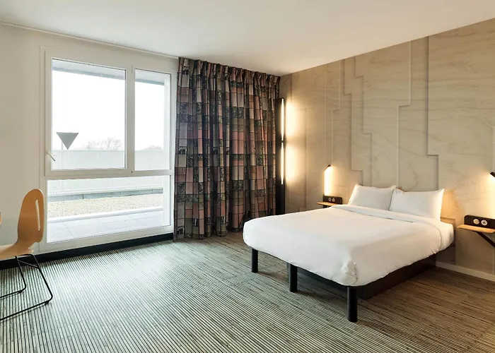 Hotel Versailles 3*